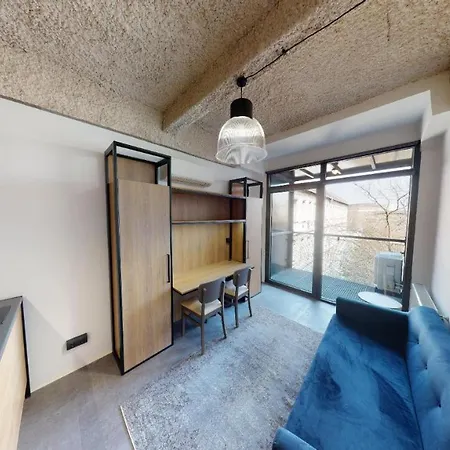 Apartment In 3